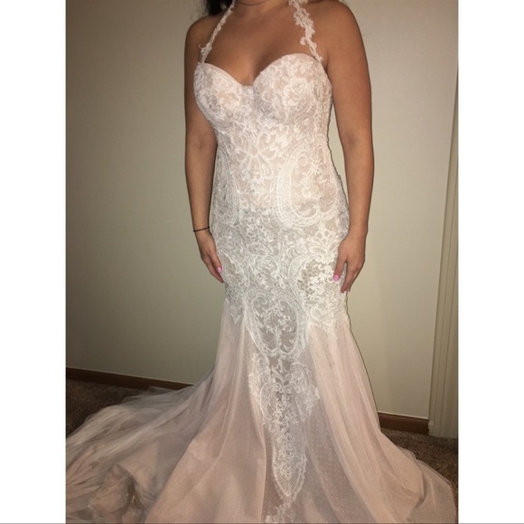 Wedding Dress - Picture 3 of 5